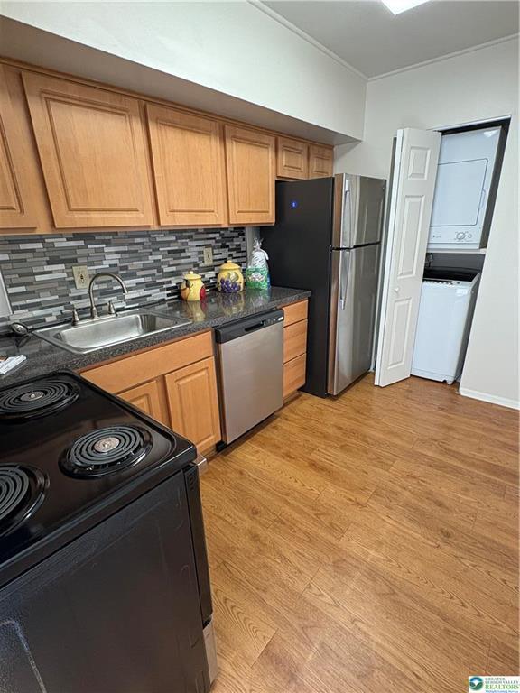 Photo - 911 George St