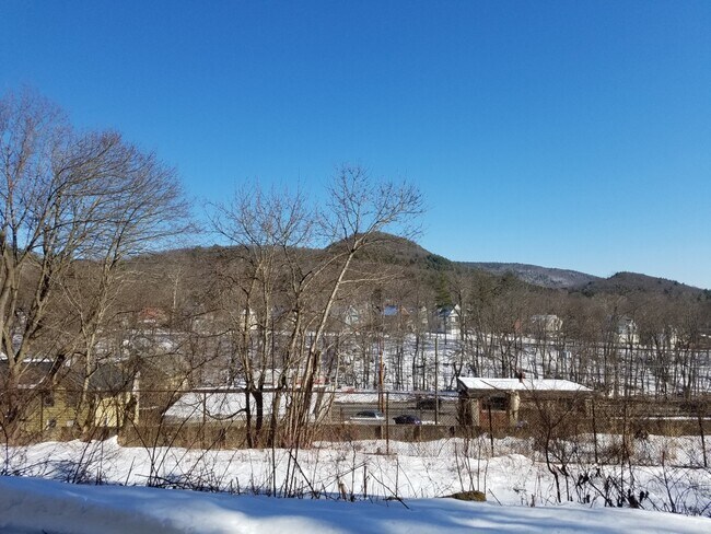 Photo - 143 Railroad Ave