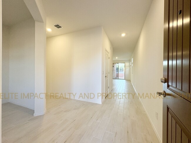 Photo - 9365 N Peridot Vis Ave