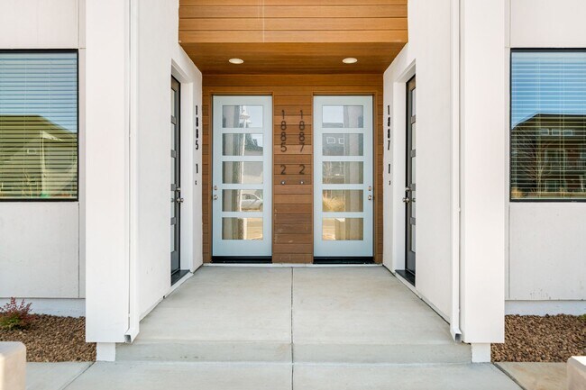 Photo - The Boulevards Unit 1