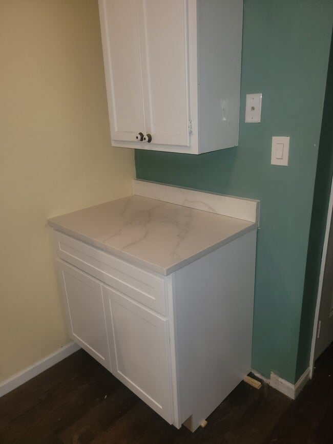 Building Photo - 1710 S 8th St