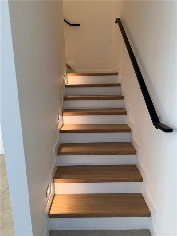 Photo - 16 Warbler Ave