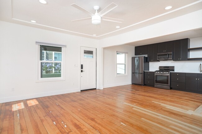 Photo - 2036-38 Hancock St Unit 2036