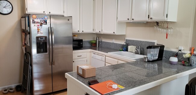 Photo - Excellent 3 Bed/2.5 Bath Mountain Shadows ...