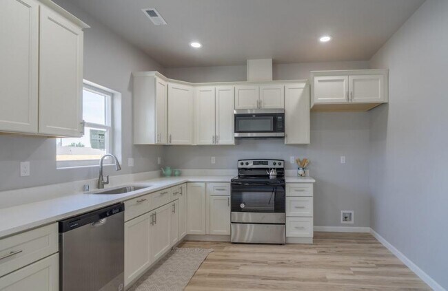 Photo - 722 S Adams Ave