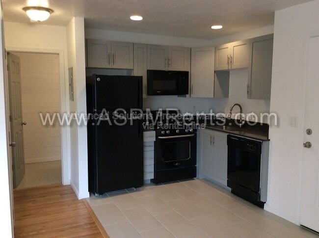 Photo - 619 E 5th Ave Unit 3