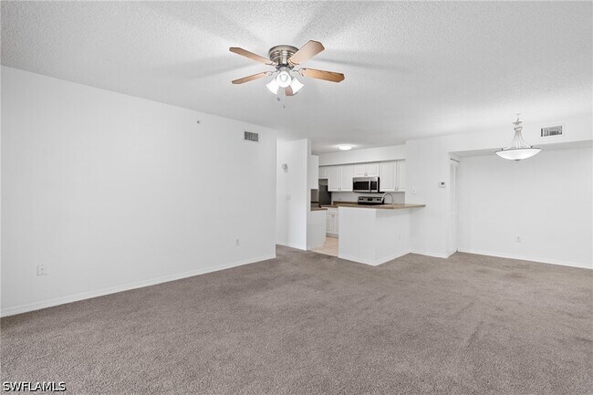Photo - 8940 Colonnades Ct E Unidad 734