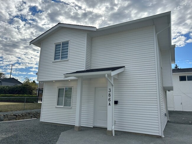 Building Photo - 386 Wakesiah Ave Unit Carriage