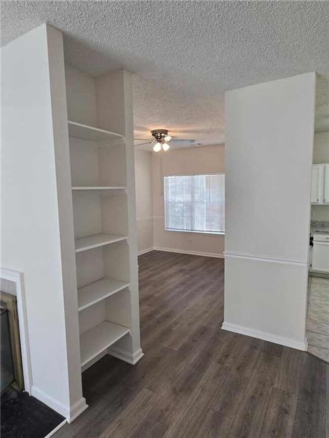 Photo - Renovated 3 bed 2 bath home located in Austell