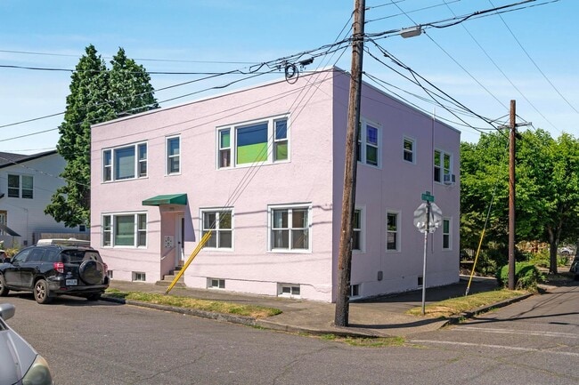 Photo - Charming close-in Foster-Powell studio in four-plex—Updated kitchen & bath, shared laundry, share... Unit 2