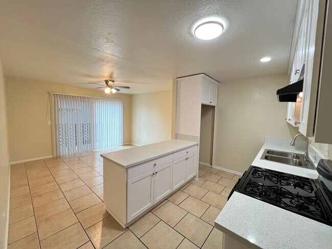 Photo - Carie7430-36 Unidad 7434