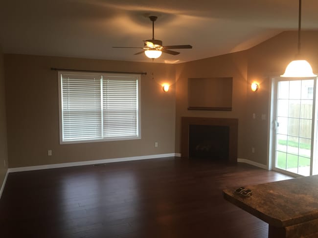 Photo - 3727 Sandstone Dr