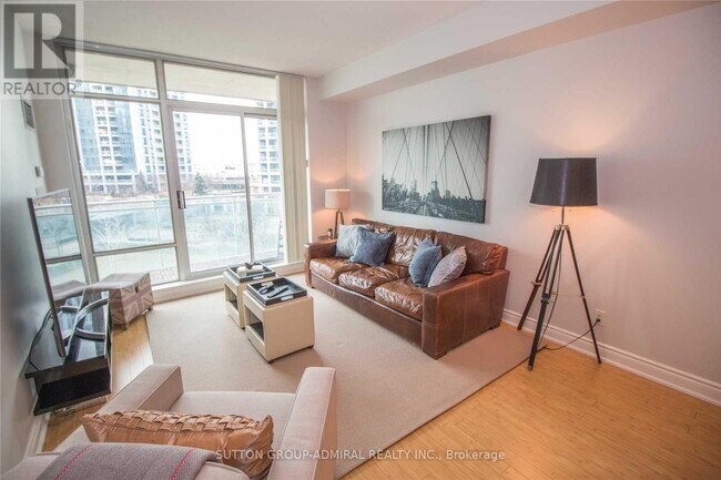 Photo - 5 Marine Parade Dr Unit 410