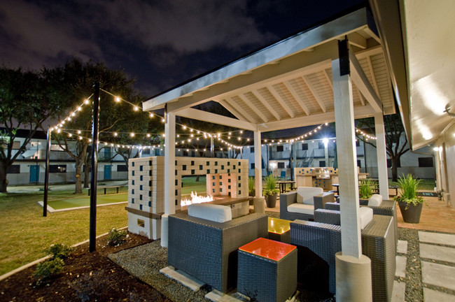 Building Photo - The Verve Rental
