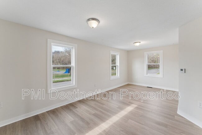 Photo - 247 Shadyside Ave