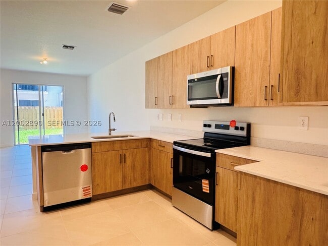 Photo - 178 NE 14th Ave