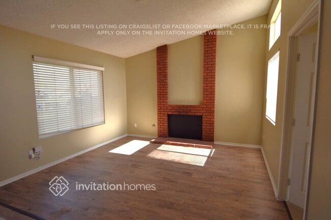 Photo - 8765 Grace St