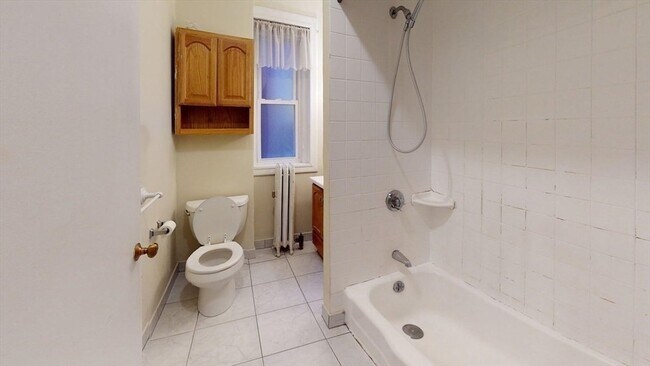 Photo - 17 Green St Unit 4
