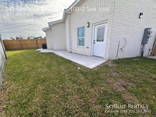 Building Photo - 100 San Jose Dr Unit 100-2 San Jose Rental
