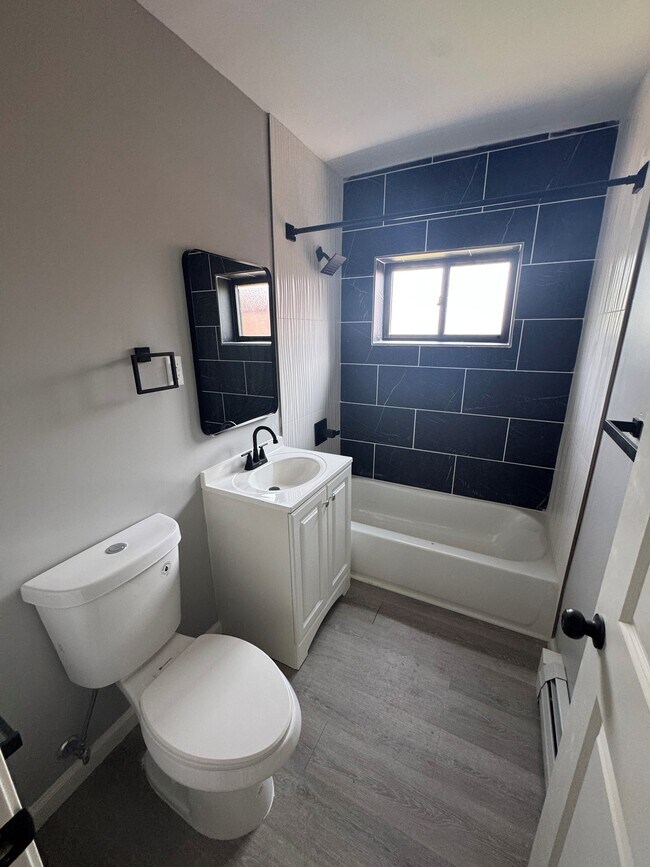 Photo - 180 Earle St Unit C2