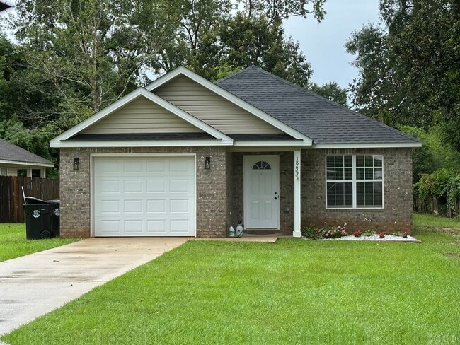 Building Photo - 18643 E Hammond St Rental