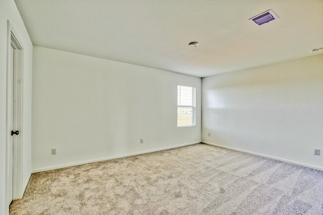 Photo - 732 Magnolia Creek Dr