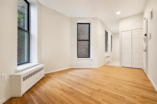 953 Amsterdam Ave Unit 5B