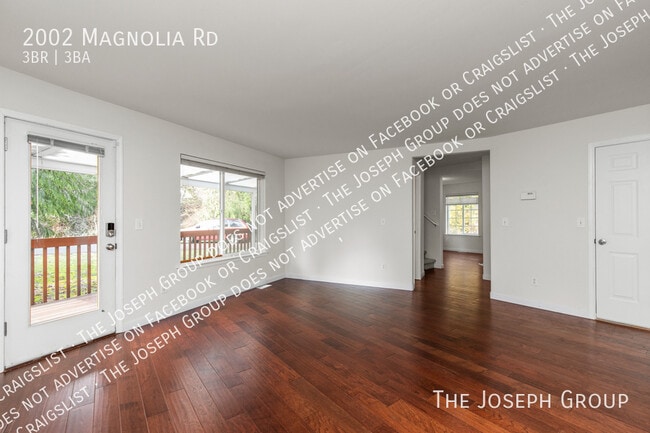 Photo - 2002 Magnolia Rd