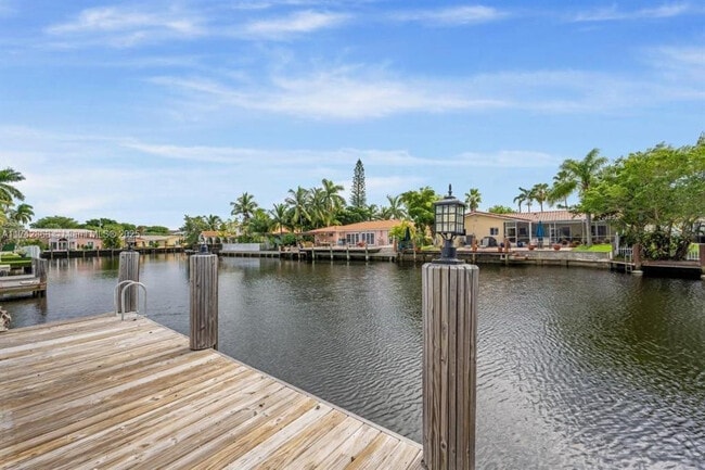 Photo - 2810 NE 60th St