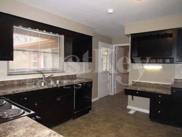 Photo - 4430 Wycombe Ln