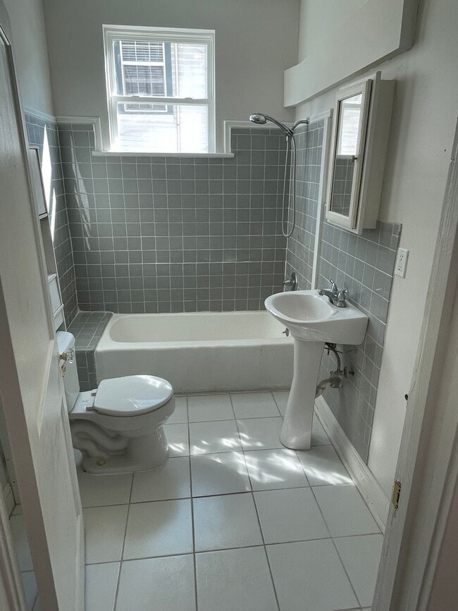 Photo - 6525 W End Blvd Unit B