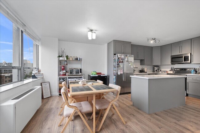 Photo - 5701 N Sheridan Rd Unit 7A