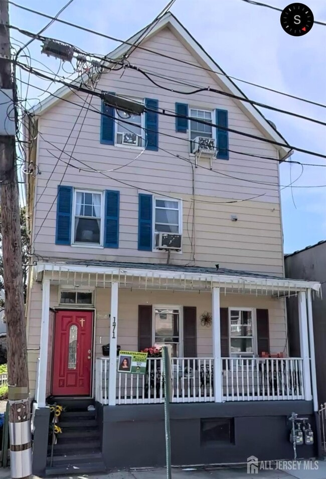 Photo - 171 Chauncey St Apartment