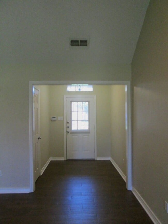 Photo - 3 bedroom 2 bath home in Tyler! Coming soon!