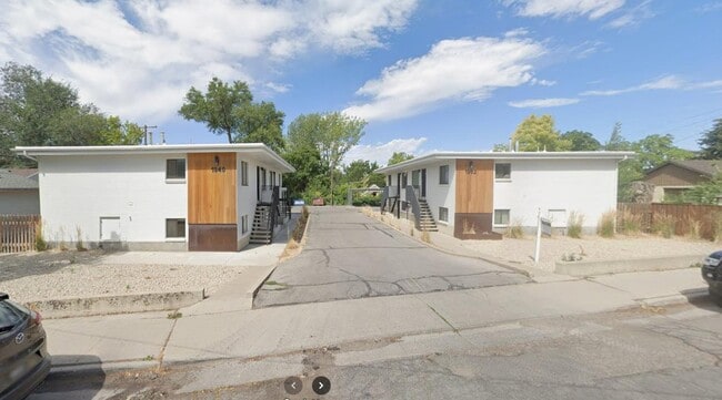 1932-1940 McClelland Street - #3