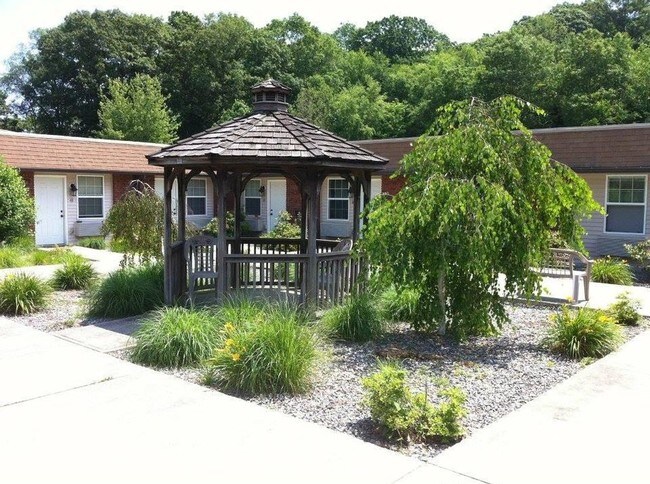 Photo - Ledgeview Apartments