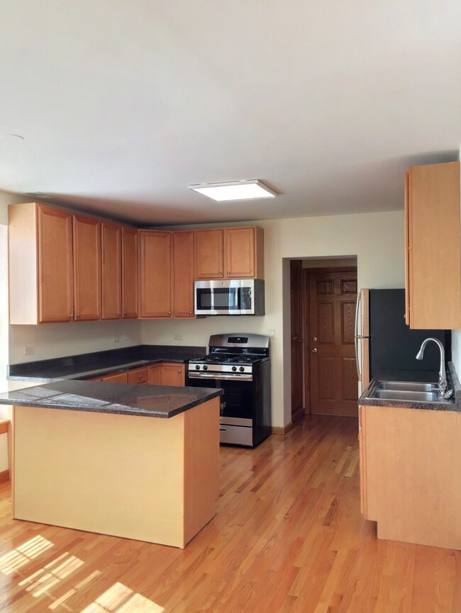 Photo - 8016 Floral Ave Unit 2F