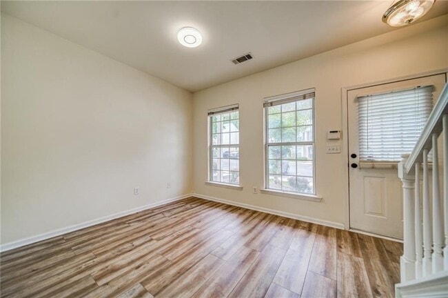 Photo - 3285 Hidden Cove Cir NW