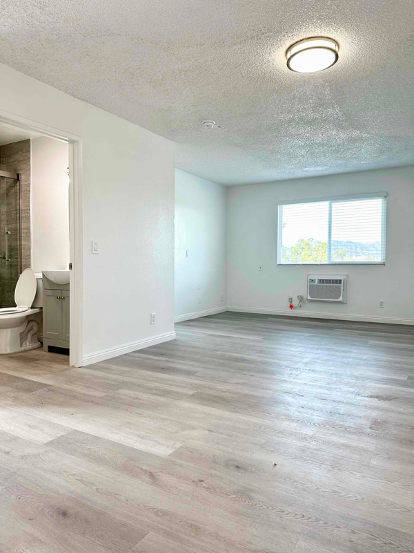 Photo - 149 N Commonwealth Ave Unit 306