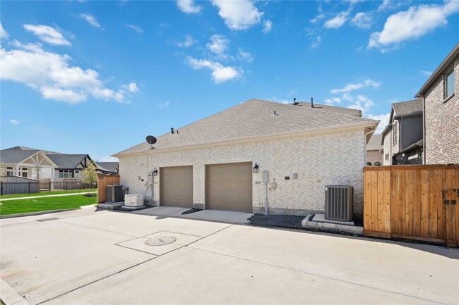 Photo - 18231 Lakepoint Rdg Ln