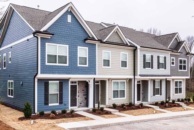 Photo - 261 Old Grove Ln