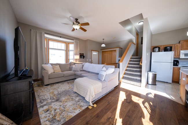 Photo - 20647 Hampshire Way