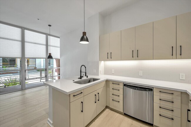 Photo - 325 Berry St Condo Unit 103