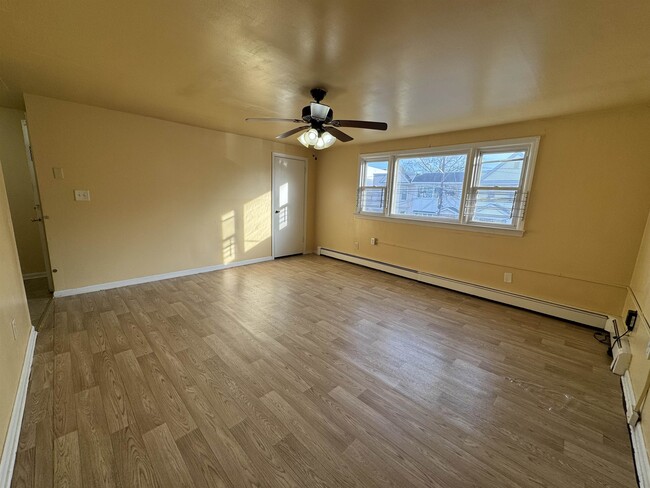 Photo - 90 Roosevelt Ave Unit 2