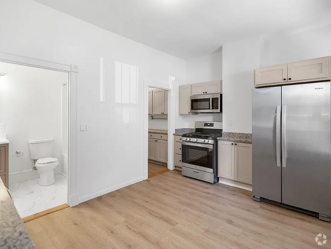 Building Photo - 868 Huntington Ave Unit 1 Rental