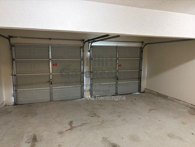 Photo - 8882 Seneca Rd