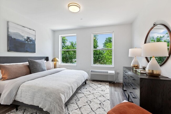 The Park at Woodbridge Station apartments — community photo