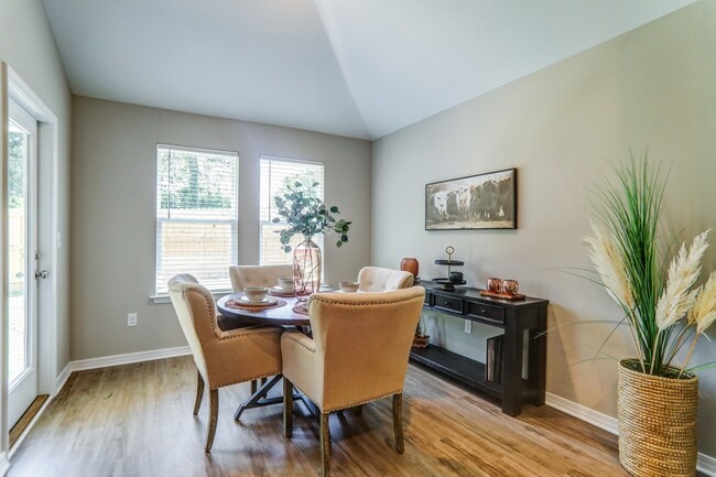 Photo - 222 Treadstone Wy
