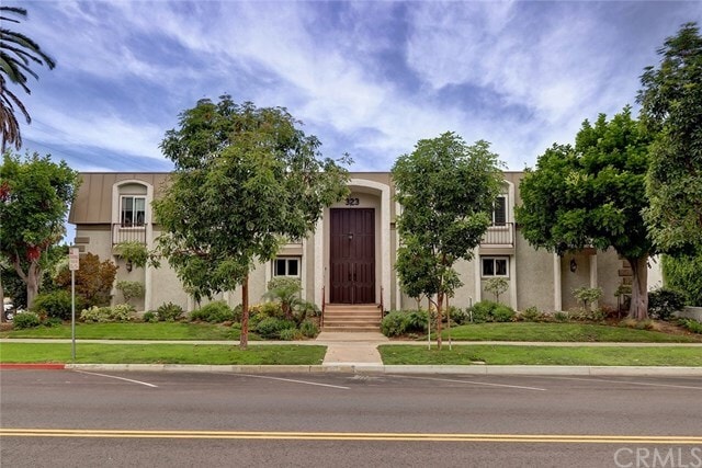 Photo - 323 S Broadway Unit 1