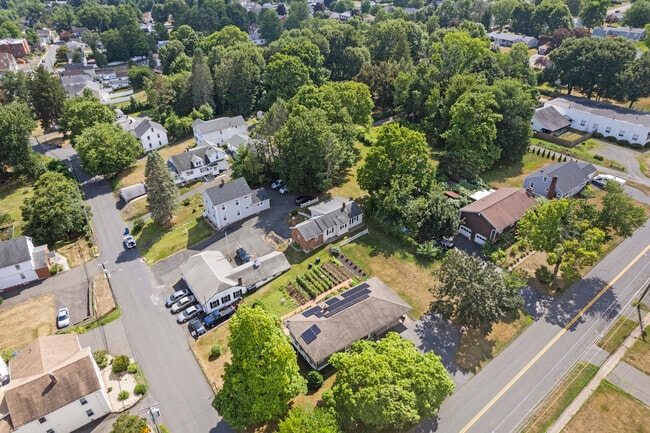 Photo - 160 Beecher St